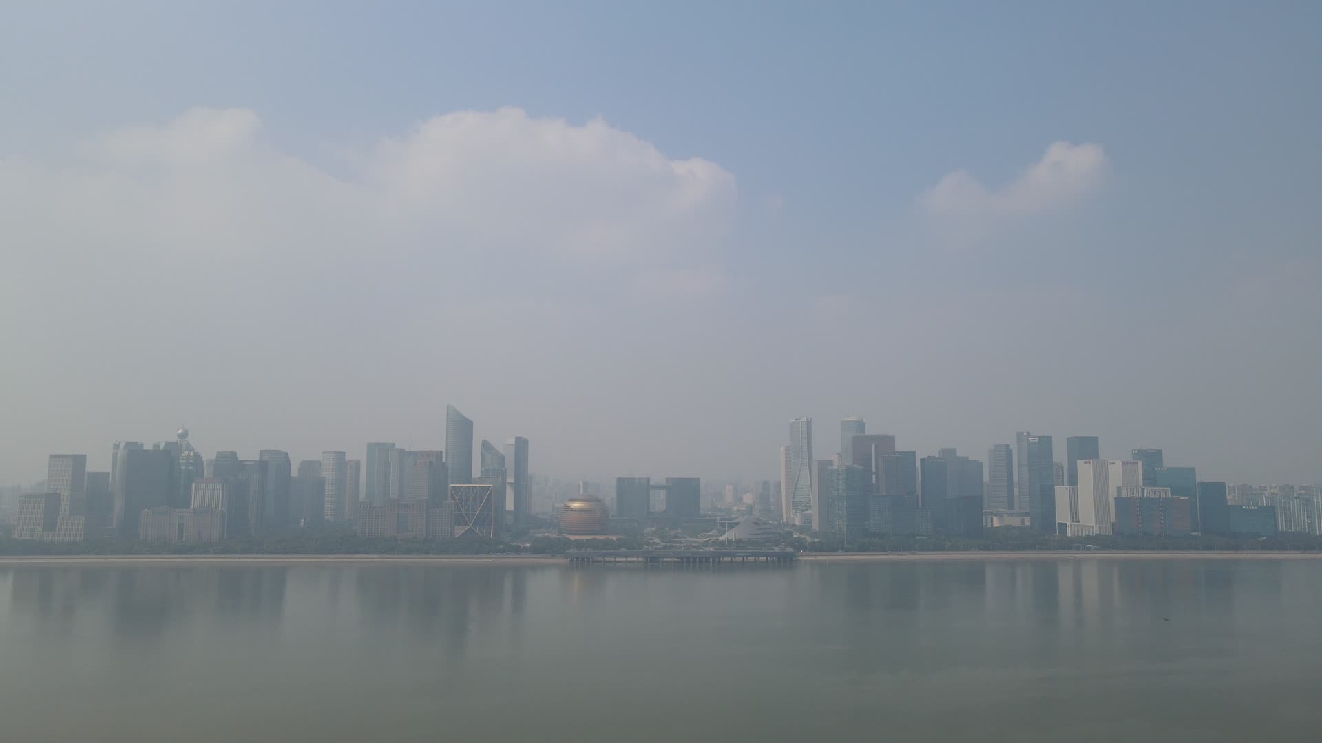 航拍杭州钱江新城视频的预览图
