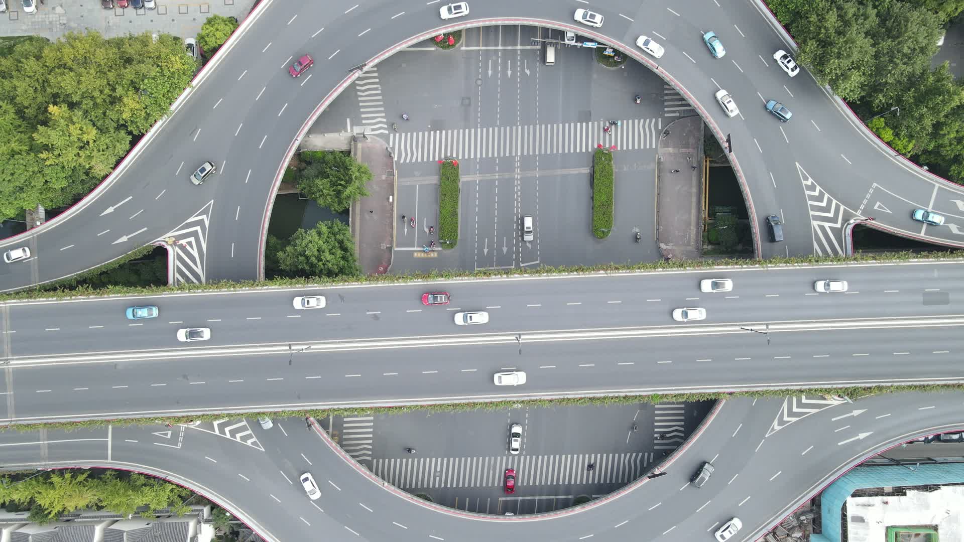 航拍杭州城市高架立交桥视频的预览图