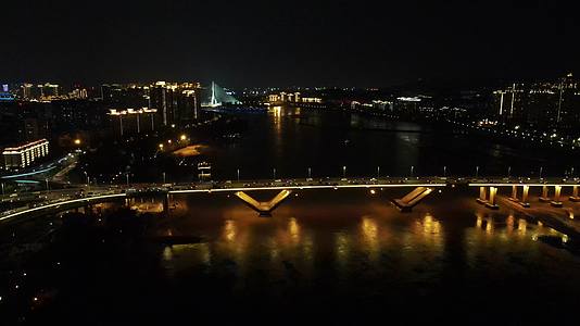 航拍福建福州尤溪大桥夜景灯光视频的预览图