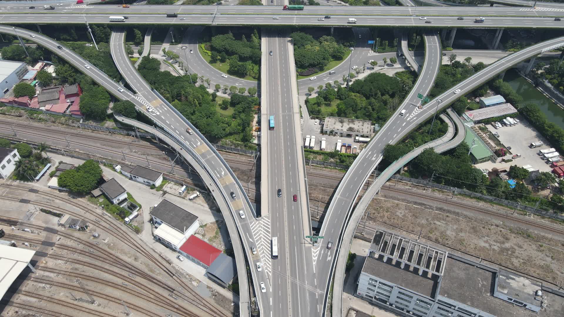 航拍福州琴亭高架桥交通实况视频的预览图