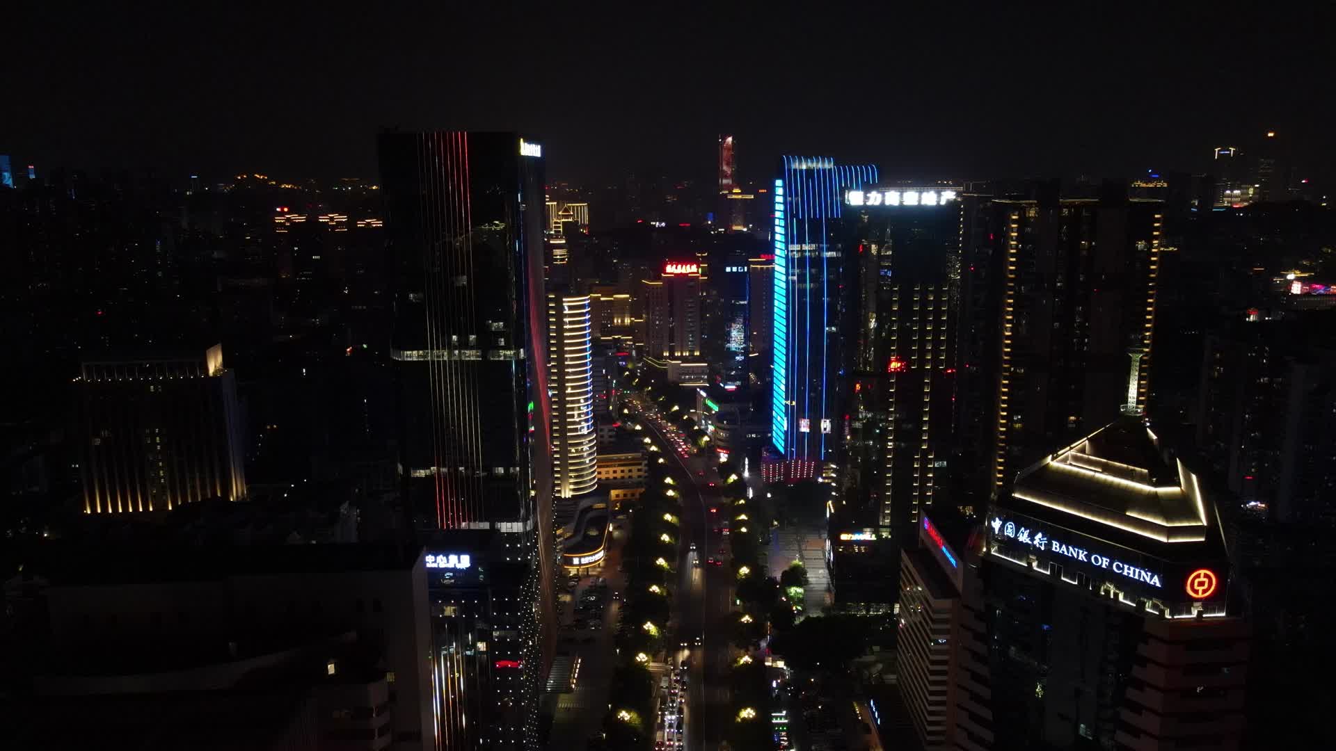 航拍城市夜景灯光交通视频的预览图