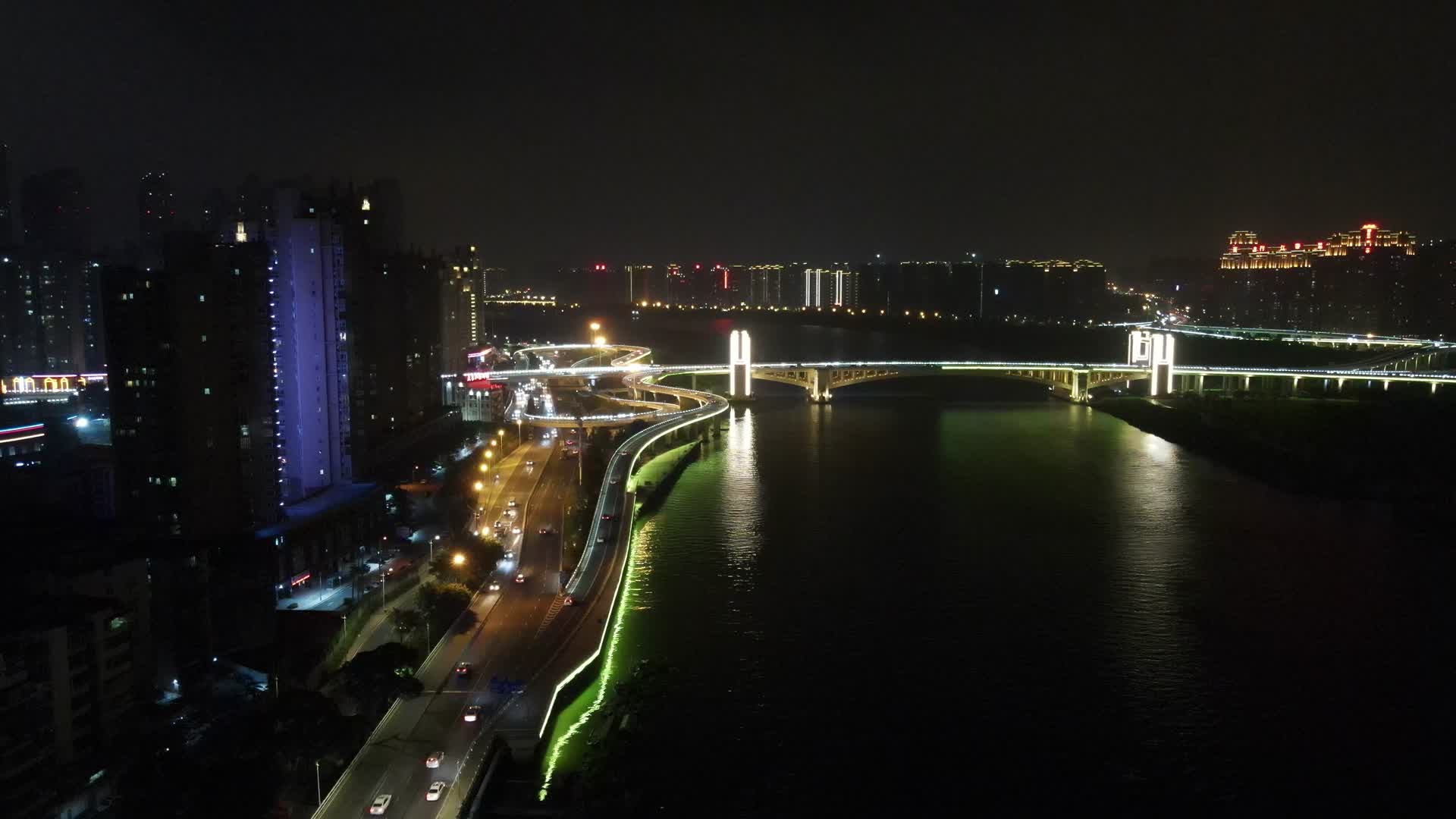 航拍泉州晋江田安大桥夜景视频的预览图