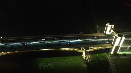 航拍福建泉州晋江田安大桥夜景视频的预览图