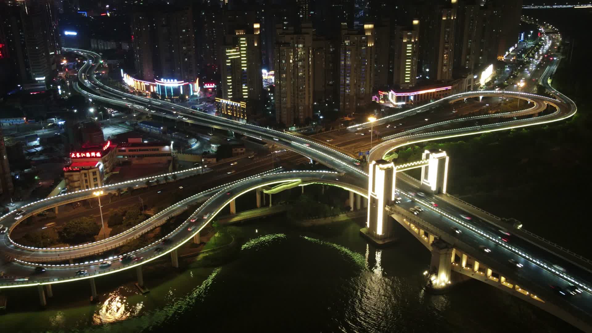 航拍福建泉州晋江田安大桥夜景视频的预览图