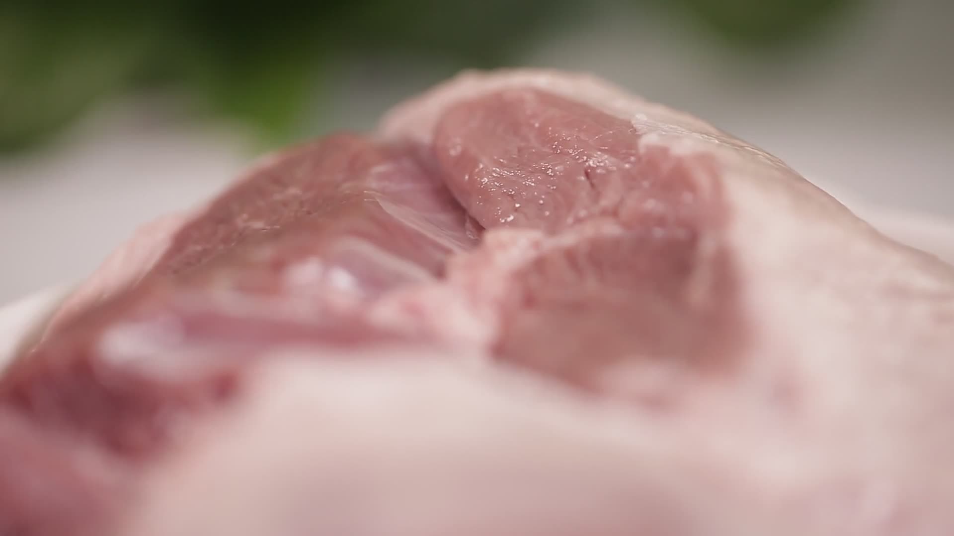 实拍猪肉五花肉视频的预览图