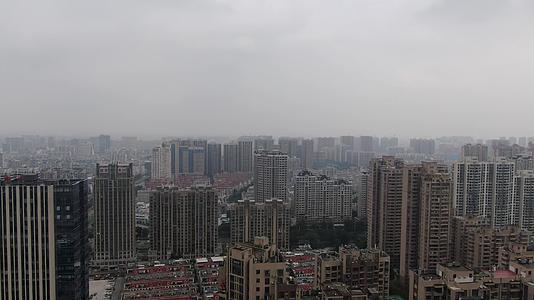 航拍福建漳州万达商圈城市建设视频的预览图