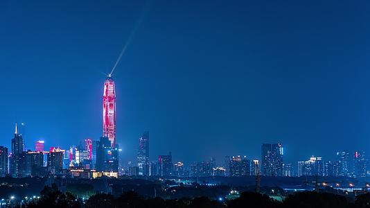 8K延时夜景深圳香蜜公园平安大厦建筑灯光秀视频的预览图