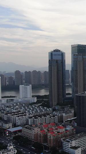 航拍福州闽江北岸中央商务区高楼视频的预览图
