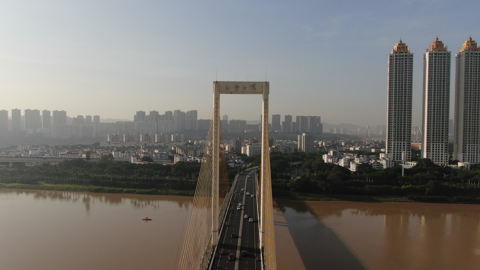 航拍湖南南宁白沙大桥交通视频视频的预览图