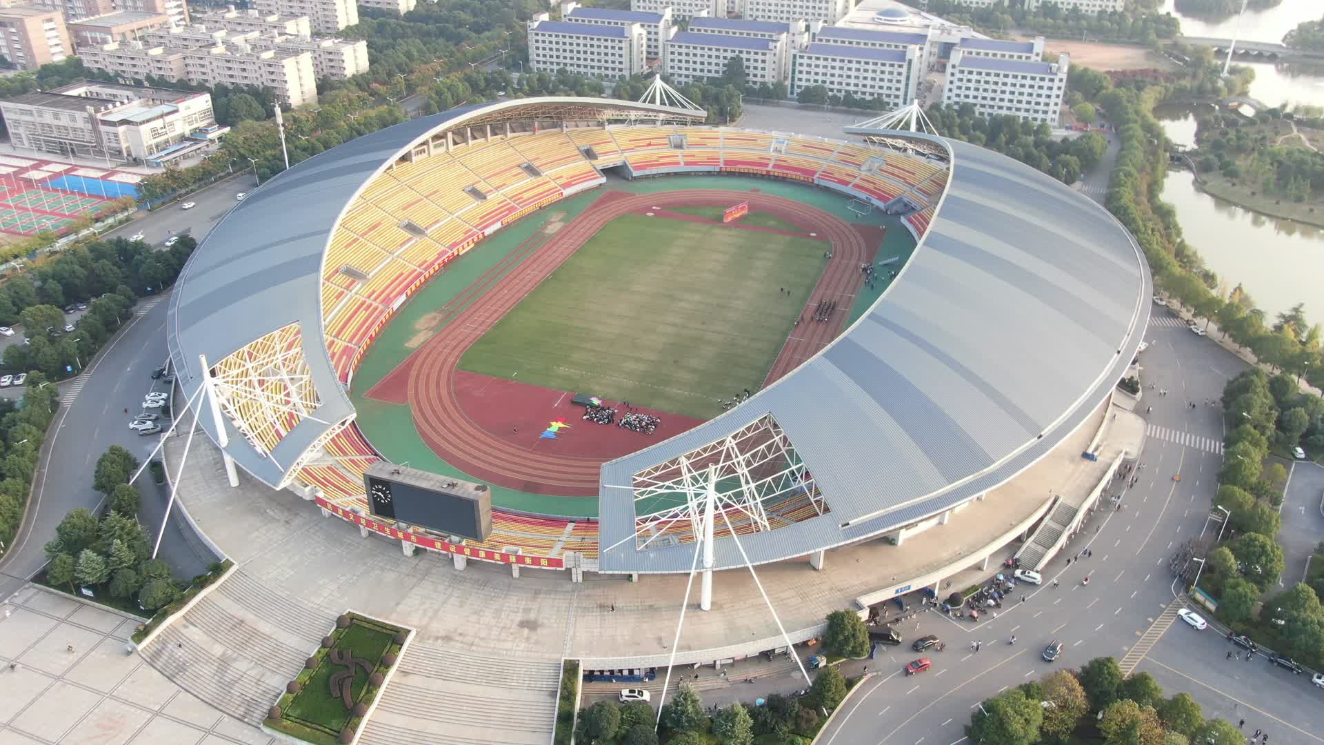 航拍湖南衡阳体育馆视频的预览图