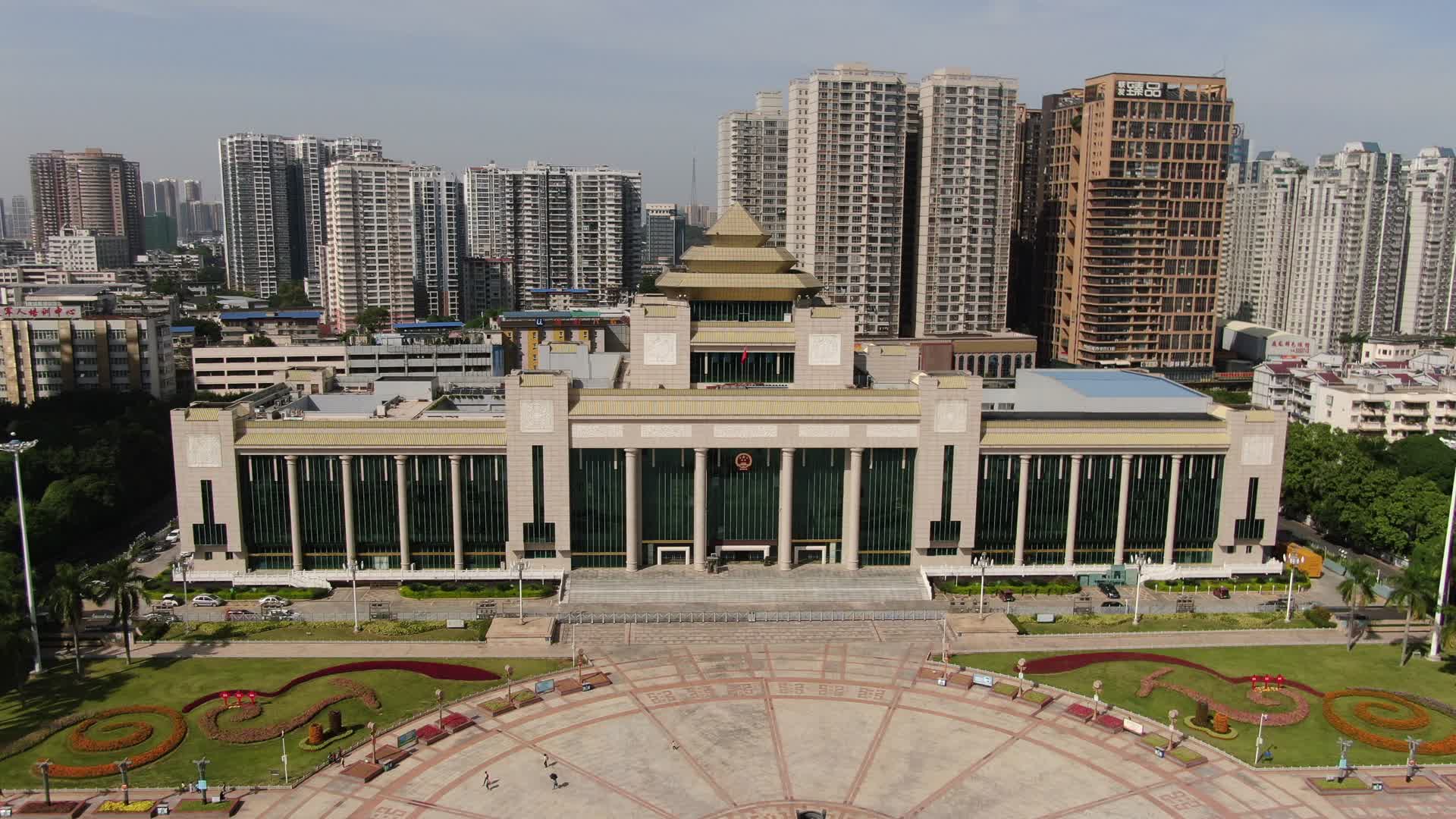 航拍广西南宁民族广场广西壮族自治区人民会堂视频的预览图