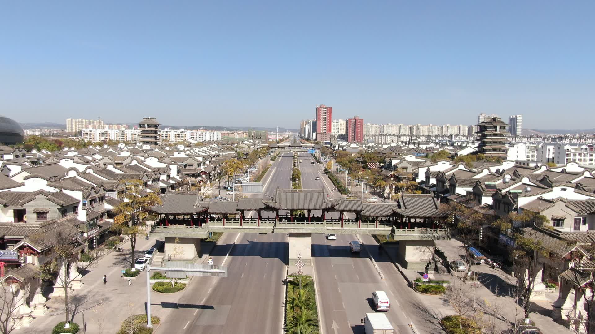 航拍云南曲靖珠江源古镇廊桥视频的预览图