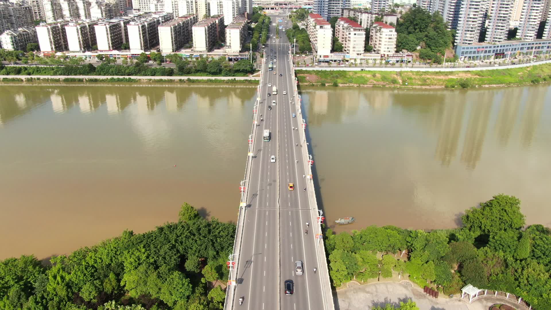 航拍江西赣州武龙大桥视频的预览图