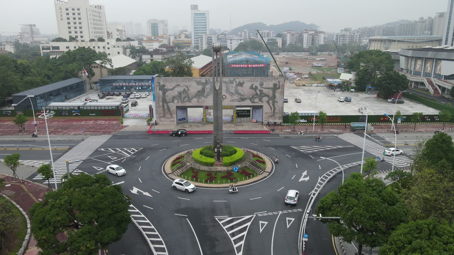 航拍福建漳州中国女排三连冠纪念雕像视频的预览图