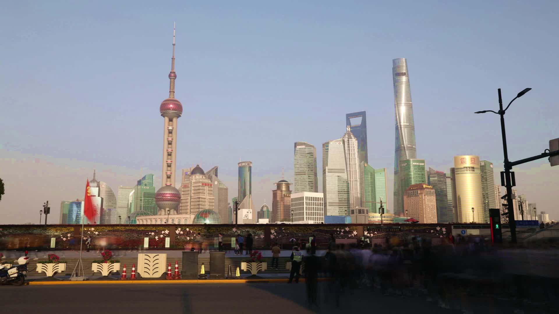 上海外滩陆家嘴城市风光延时视频的预览图