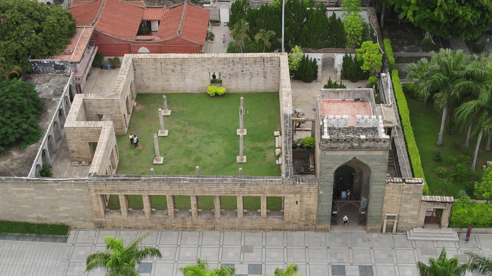 航拍福建泉州清真寺历史古建筑视频的预览图