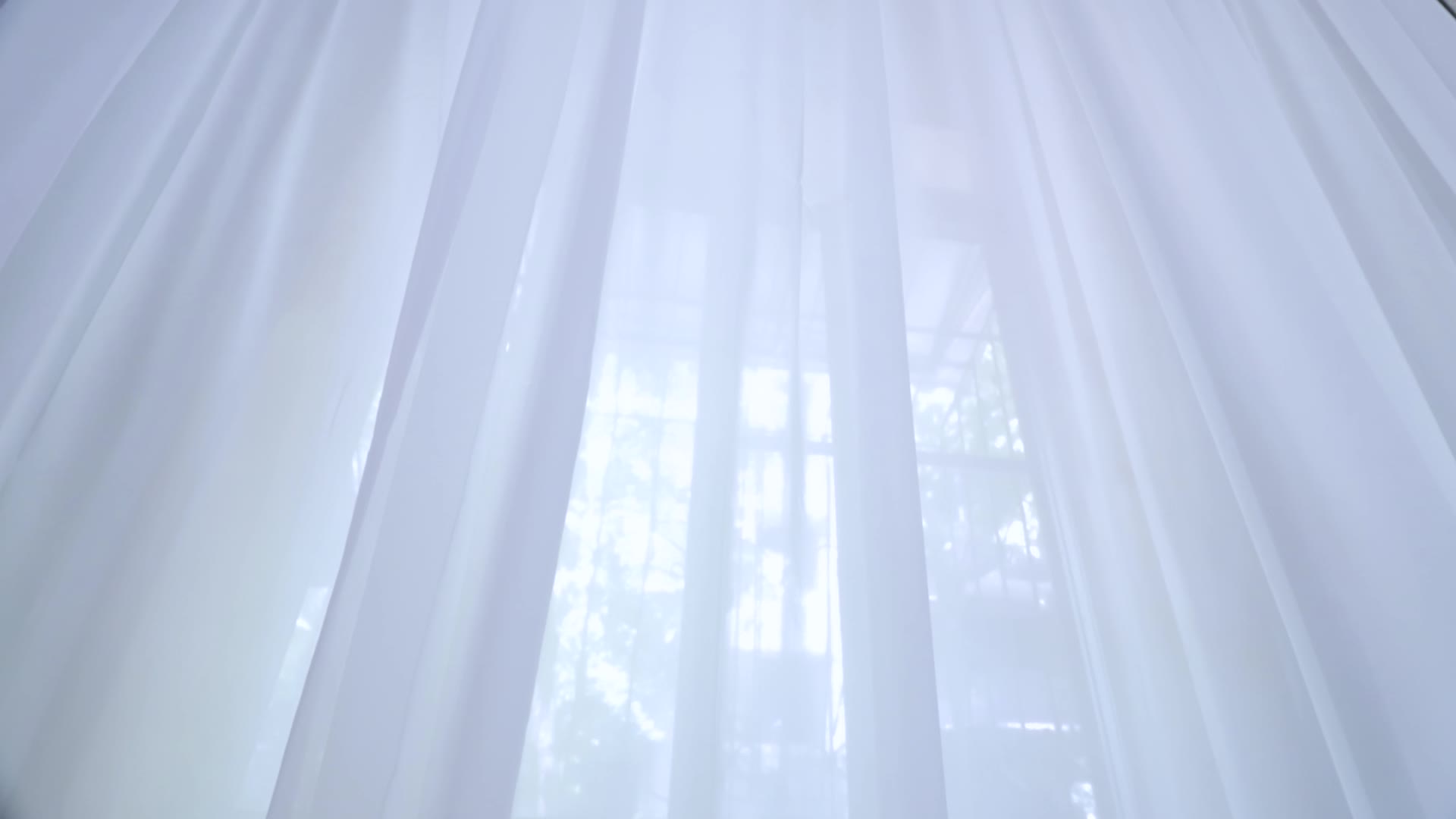 唯美飘动的窗帘视频的预览图