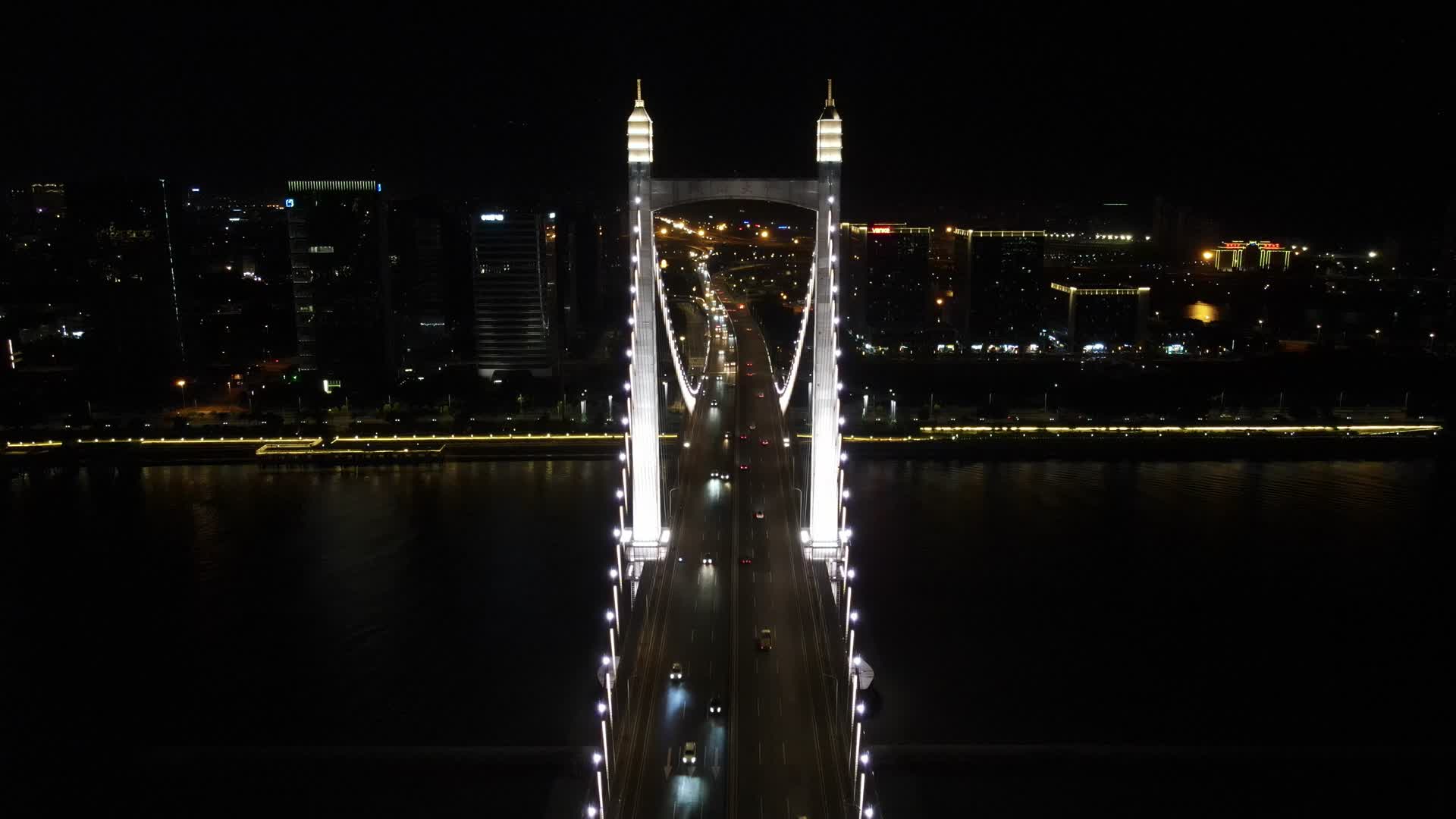 航拍福建鼓山大桥夜景灯光视频的预览图