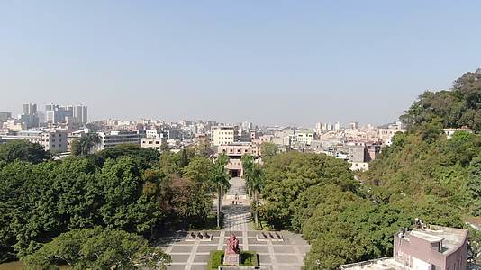 航拍广东东莞战争纪念馆视频的预览图