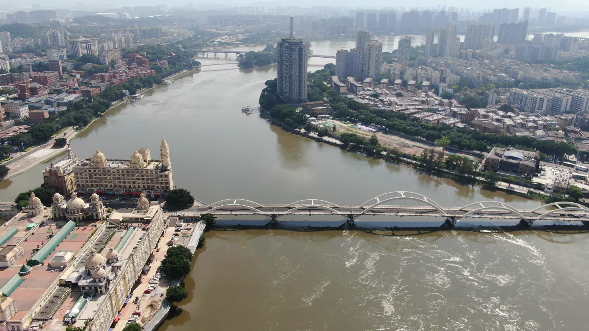 航拍福建福州解放大桥视频的预览图