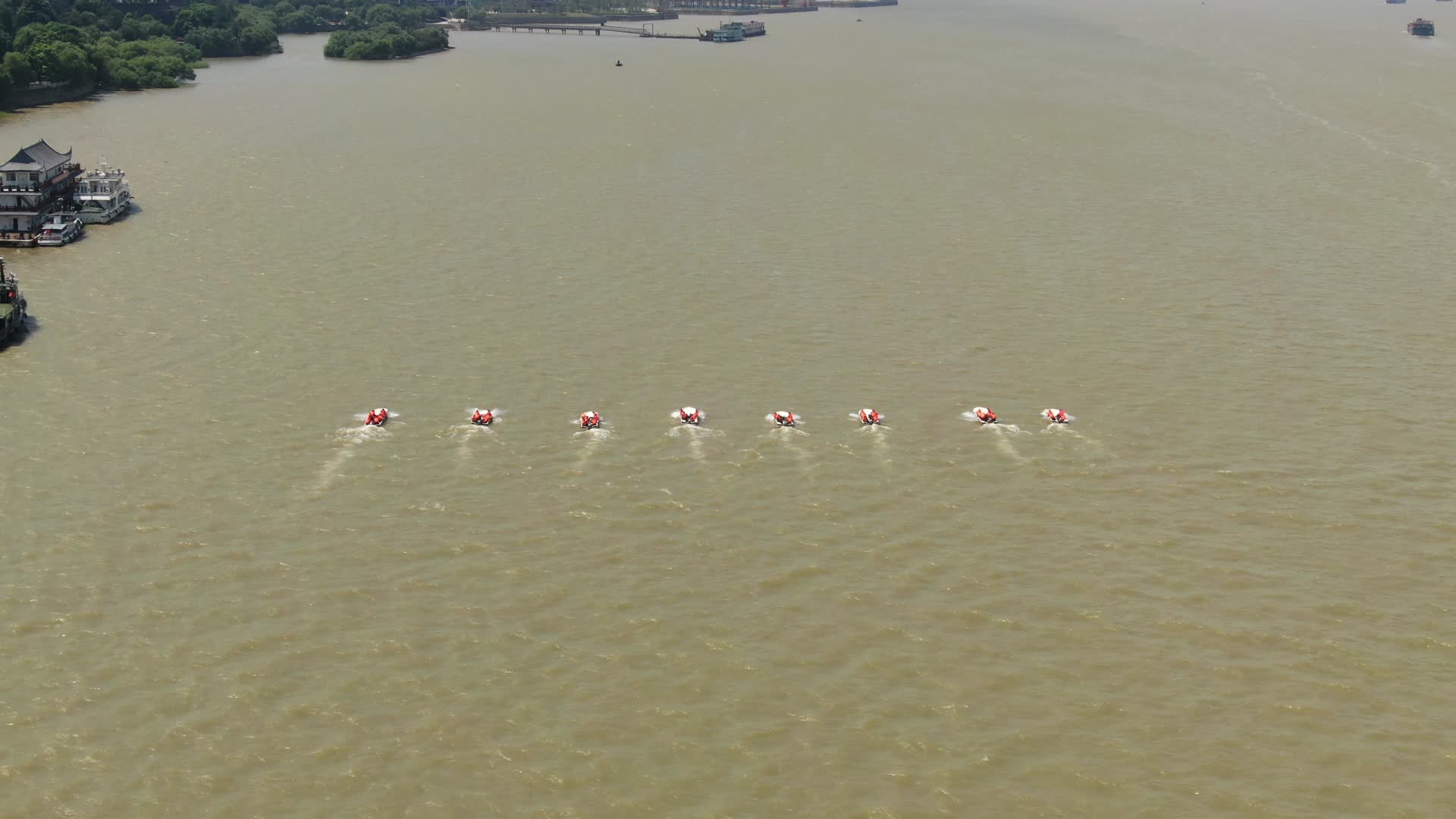航拍抗洪救灾演练视频的预览图