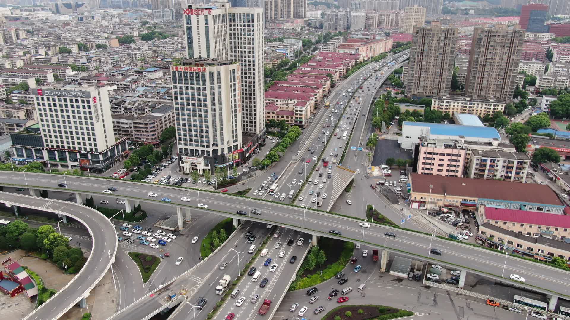 航拍城市高架立交桥交通视频视频的预览图