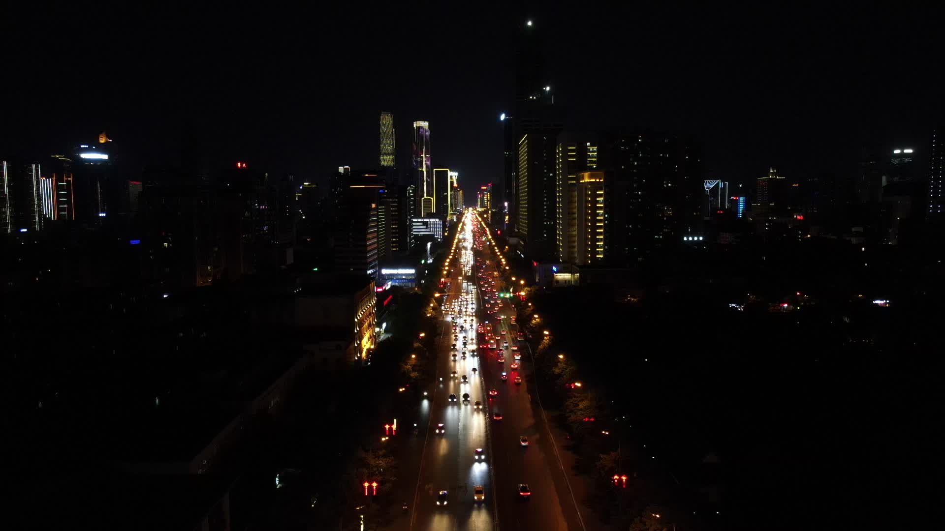 航拍湖南长沙五一路夜景交通视频的预览图