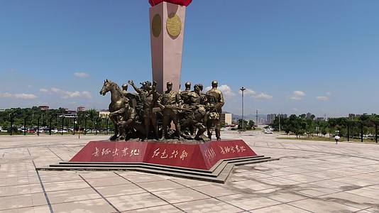 航拍江西瑞金红军长征开始的地方雕像视频的预览图