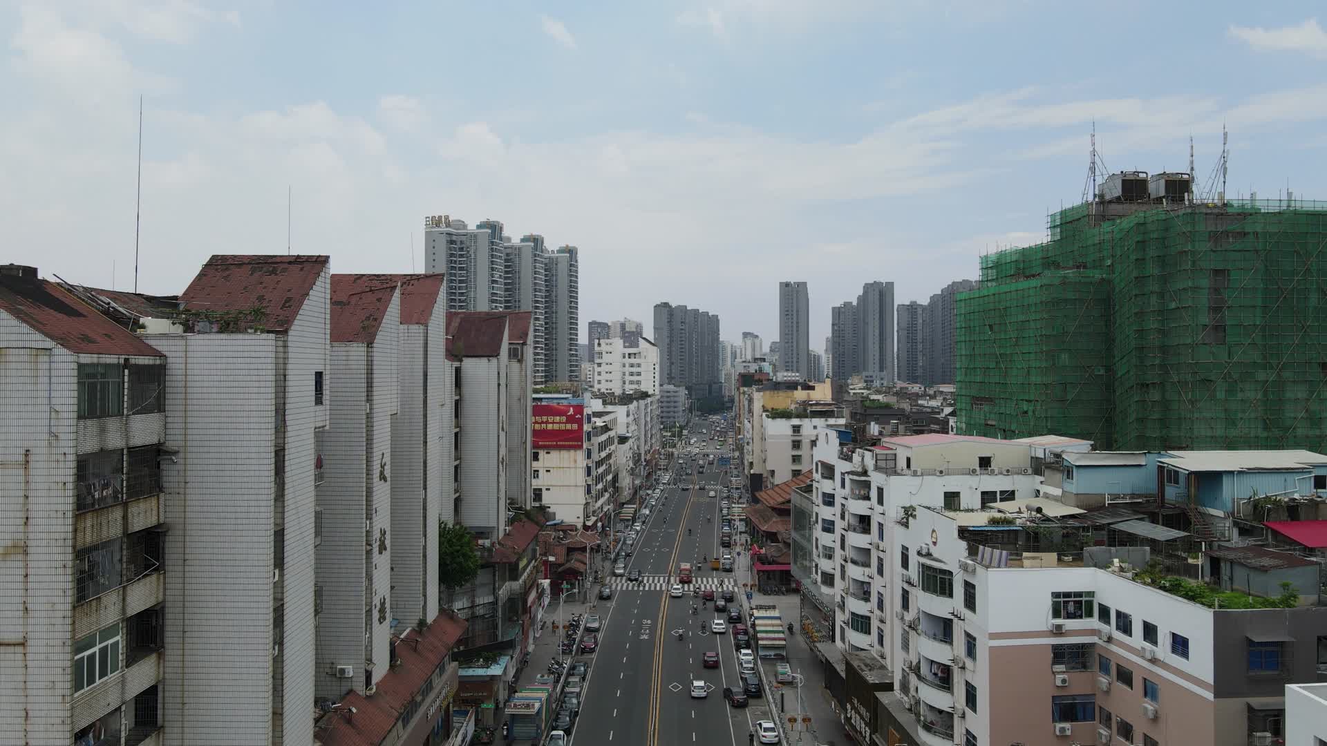 航拍福建莆田城市道路交通视频的预览图