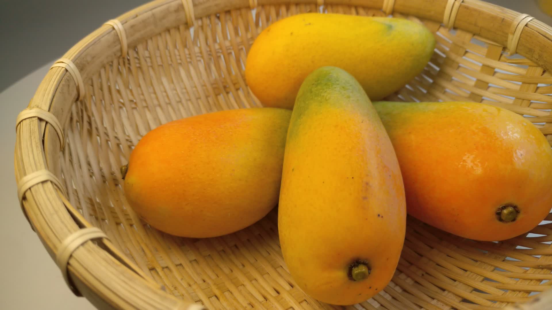 有机健康水果芒果视频的预览图