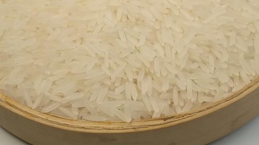 东北珍珠米五谷杂粮优质米视频的预览图