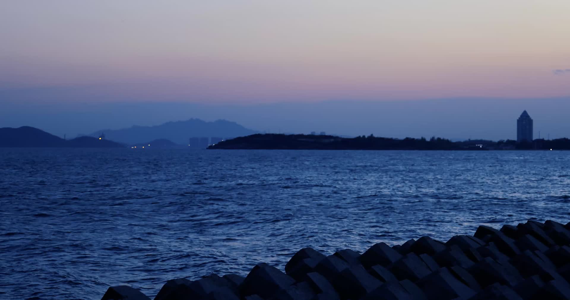 海边浪漫美景视频的预览图