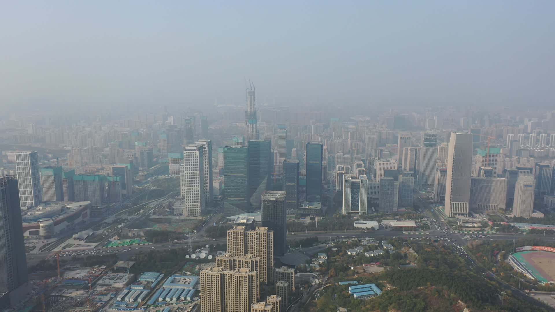 4k航拍济南城市建筑风光视频的预览图