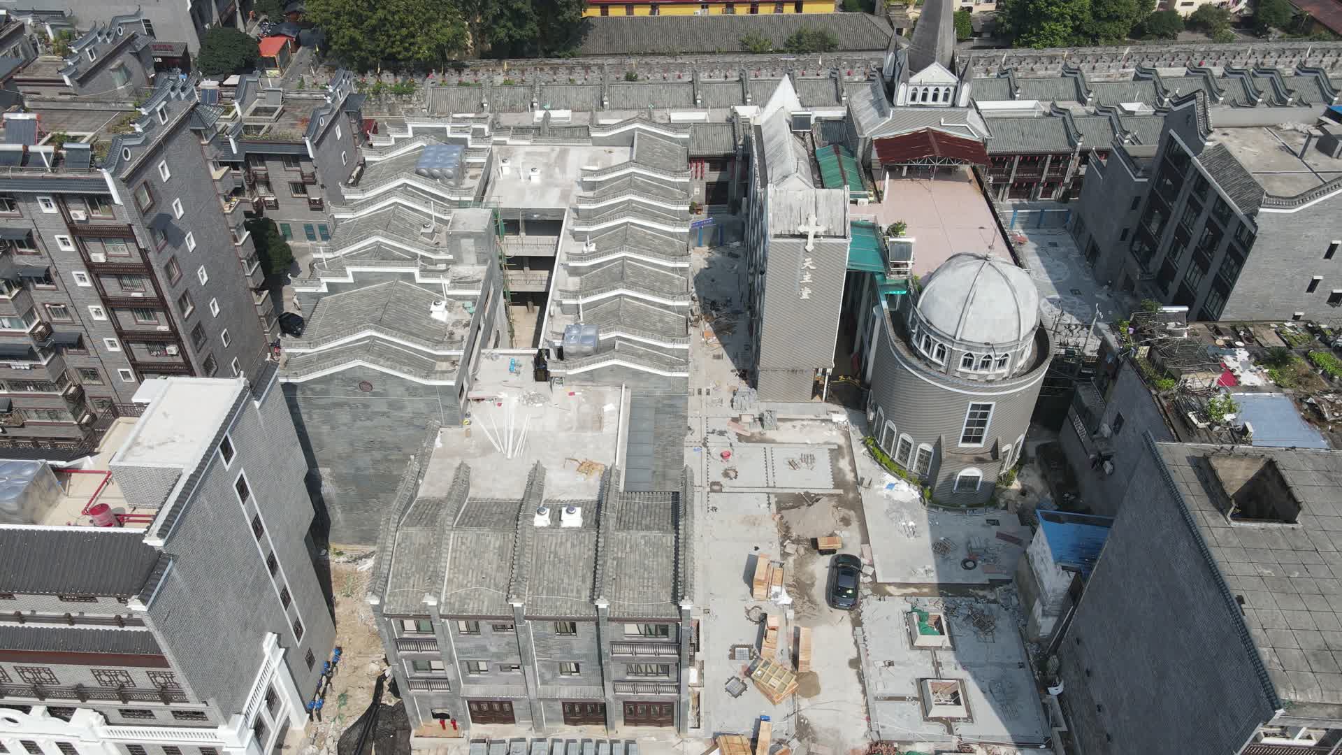 航拍广西桂林城市建设视频的预览图