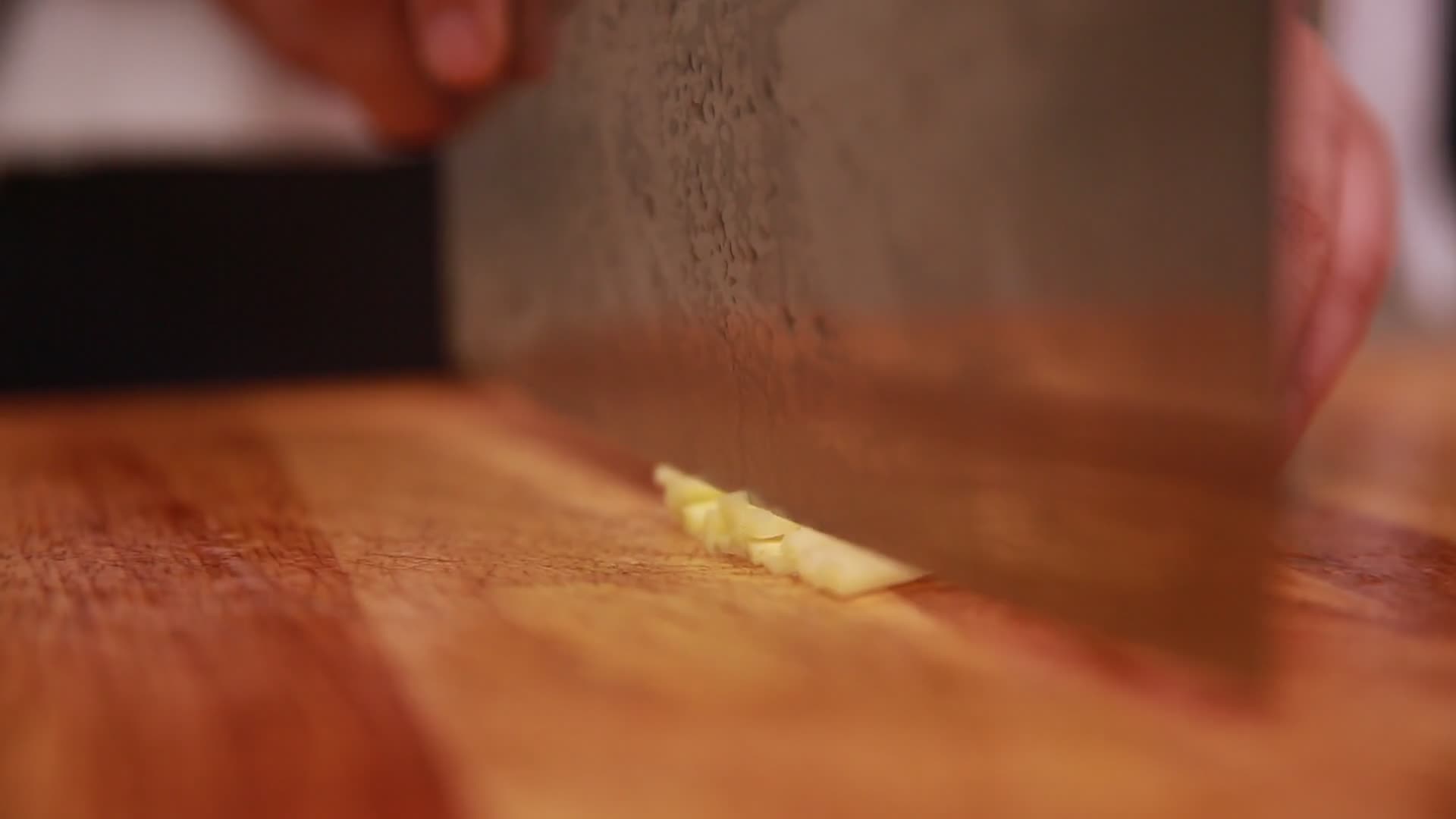 切葱切姜葱姜末视频的预览图