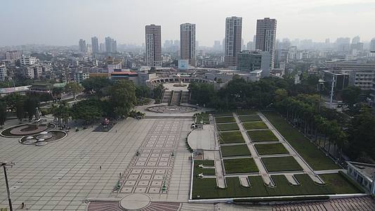 航拍广州东莞人民公园视频的预览图