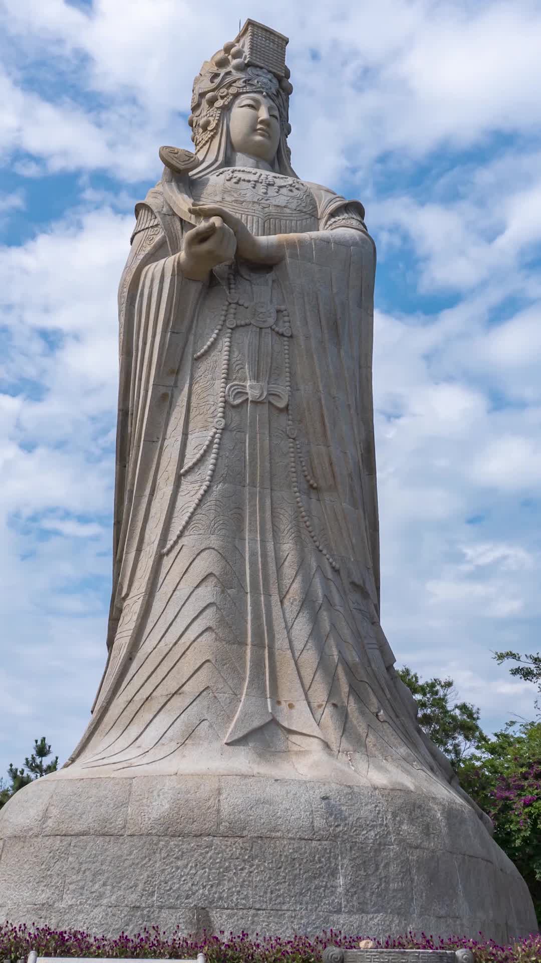 莆田湄洲岛妈祖祖庙妈祖石雕延时摄影视频的预览图