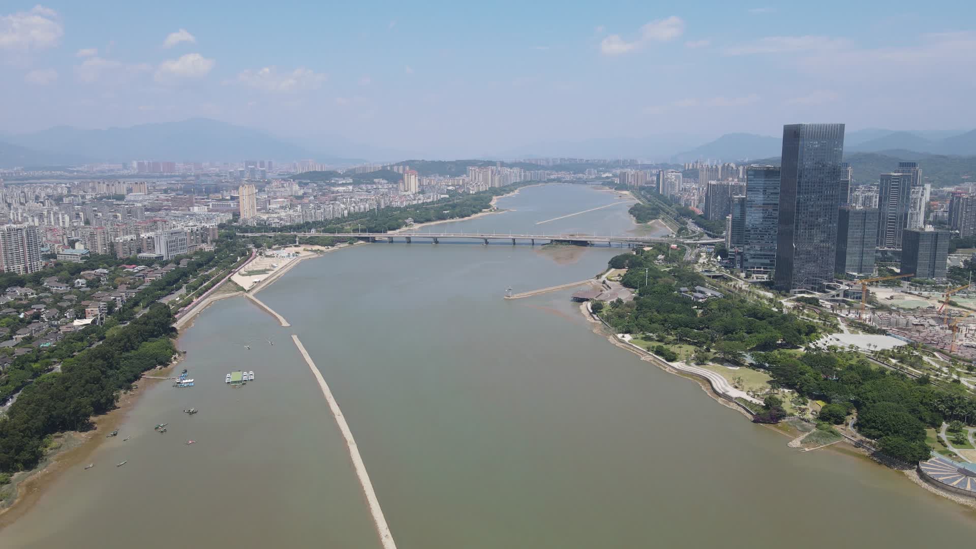 航拍福建福州闽江尤溪视频的预览图