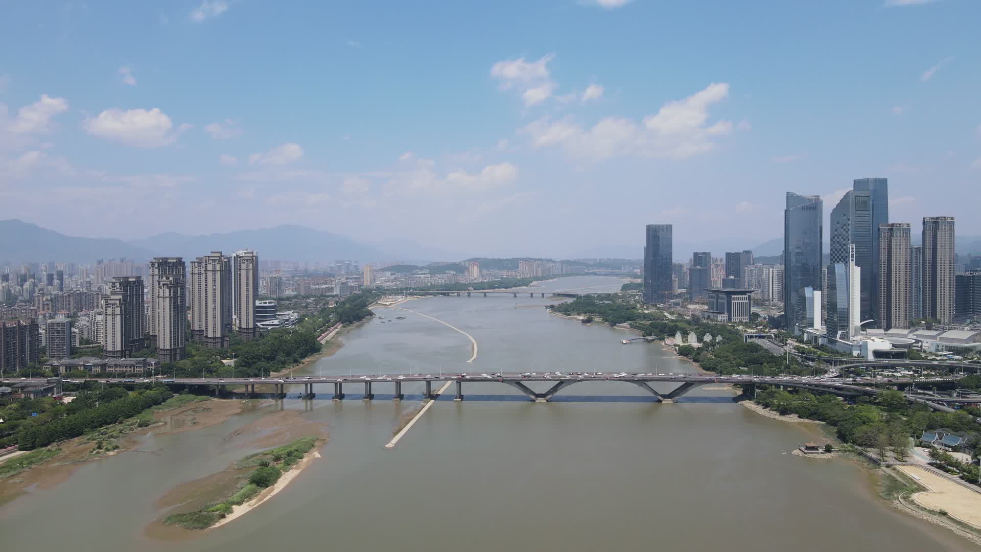 航拍福建福州闽江尤溪大桥视频的预览图
