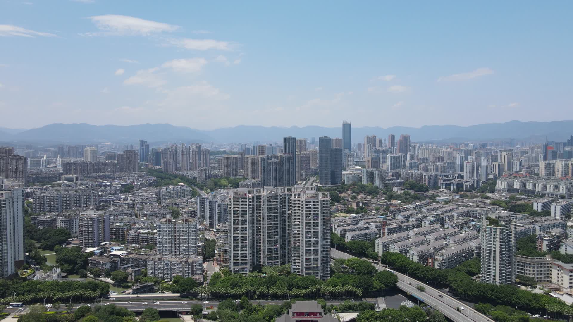 航拍福建福州城市建设视频的预览图