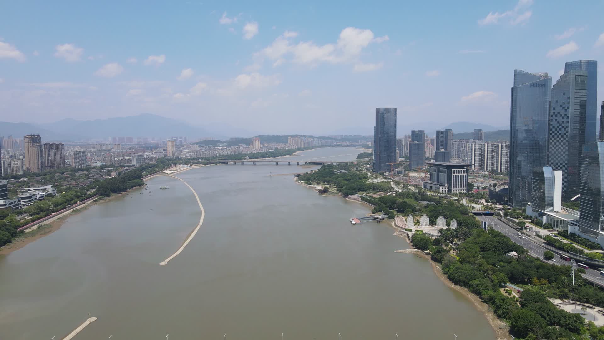 航拍福建福州闽江尤溪视频的预览图