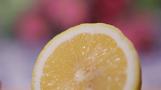 柠檬补充维生素C视频的预览图