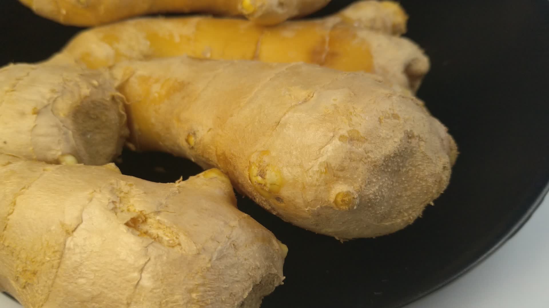洗姜食物食材调味品视频的预览图