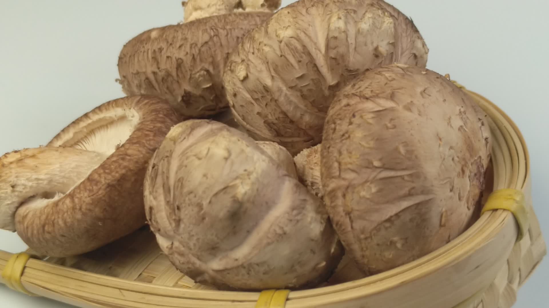 新鲜香菇美食餐饮视频的预览图