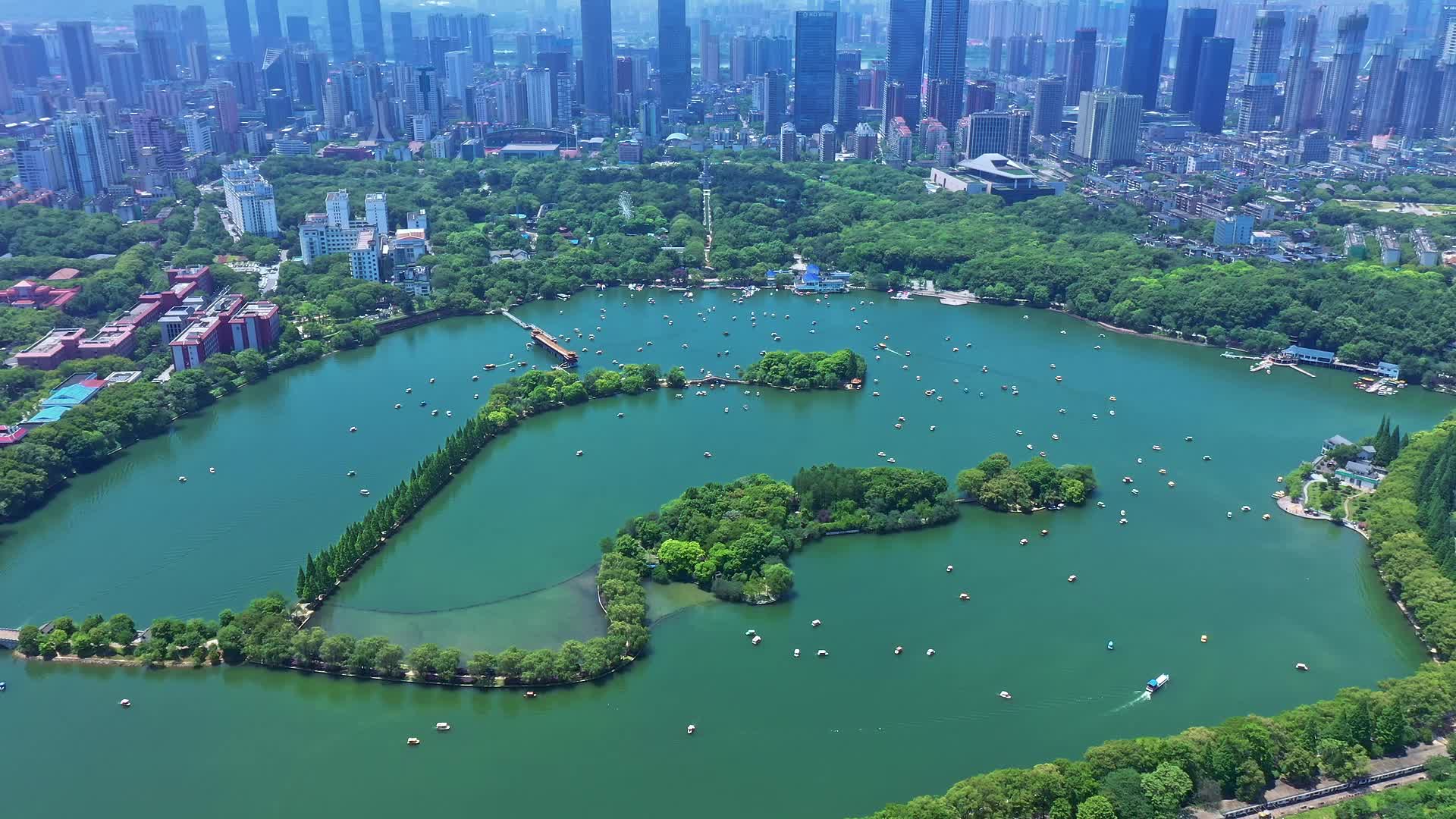长沙烈士公园城市航拍视频的预览图