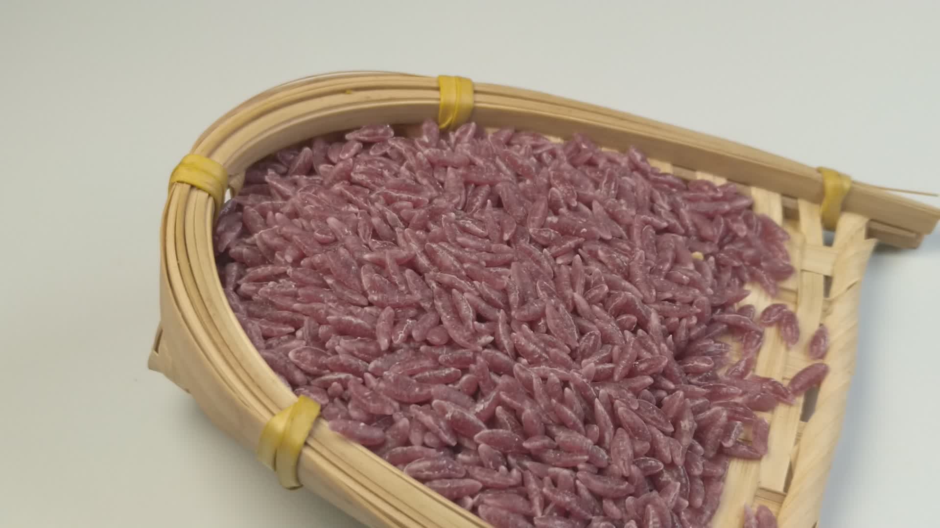 五谷杂粮优质紫薯米视频的预览图