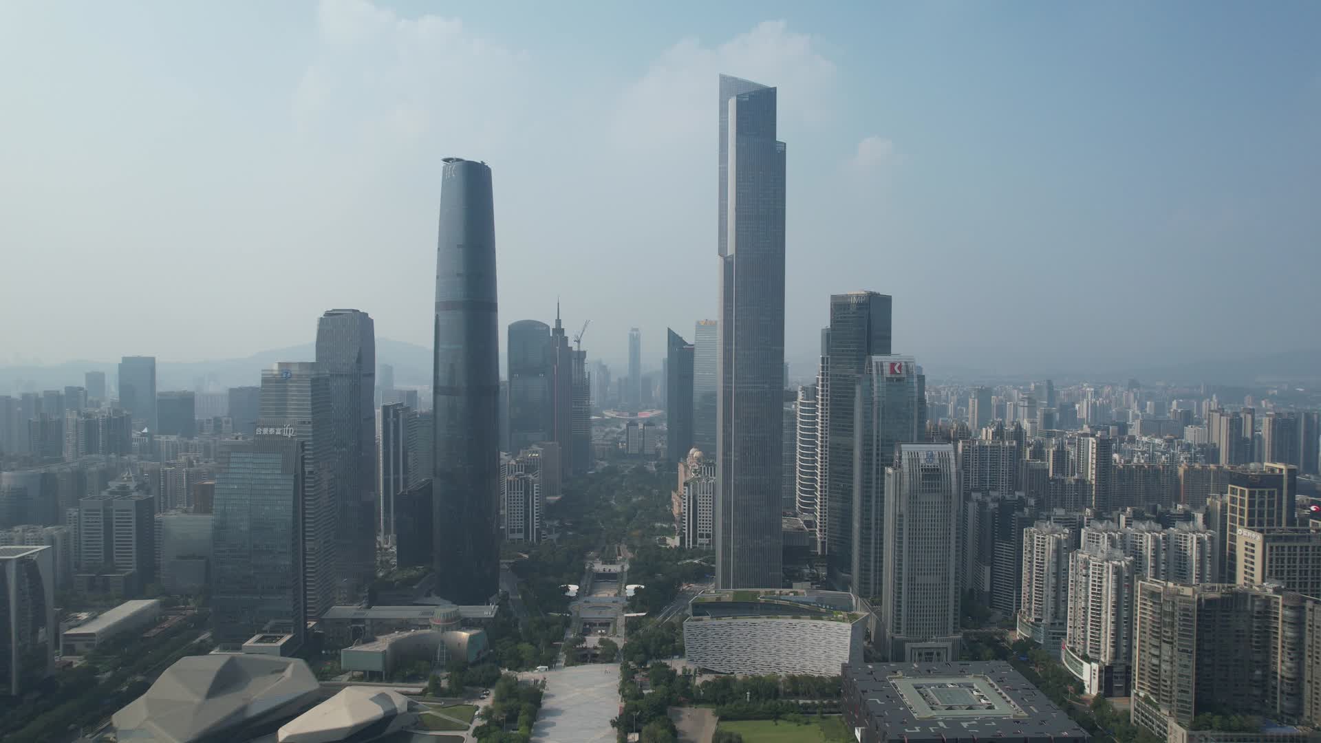 广州珠江新城CBD城市建筑风光航拍视频的预览图