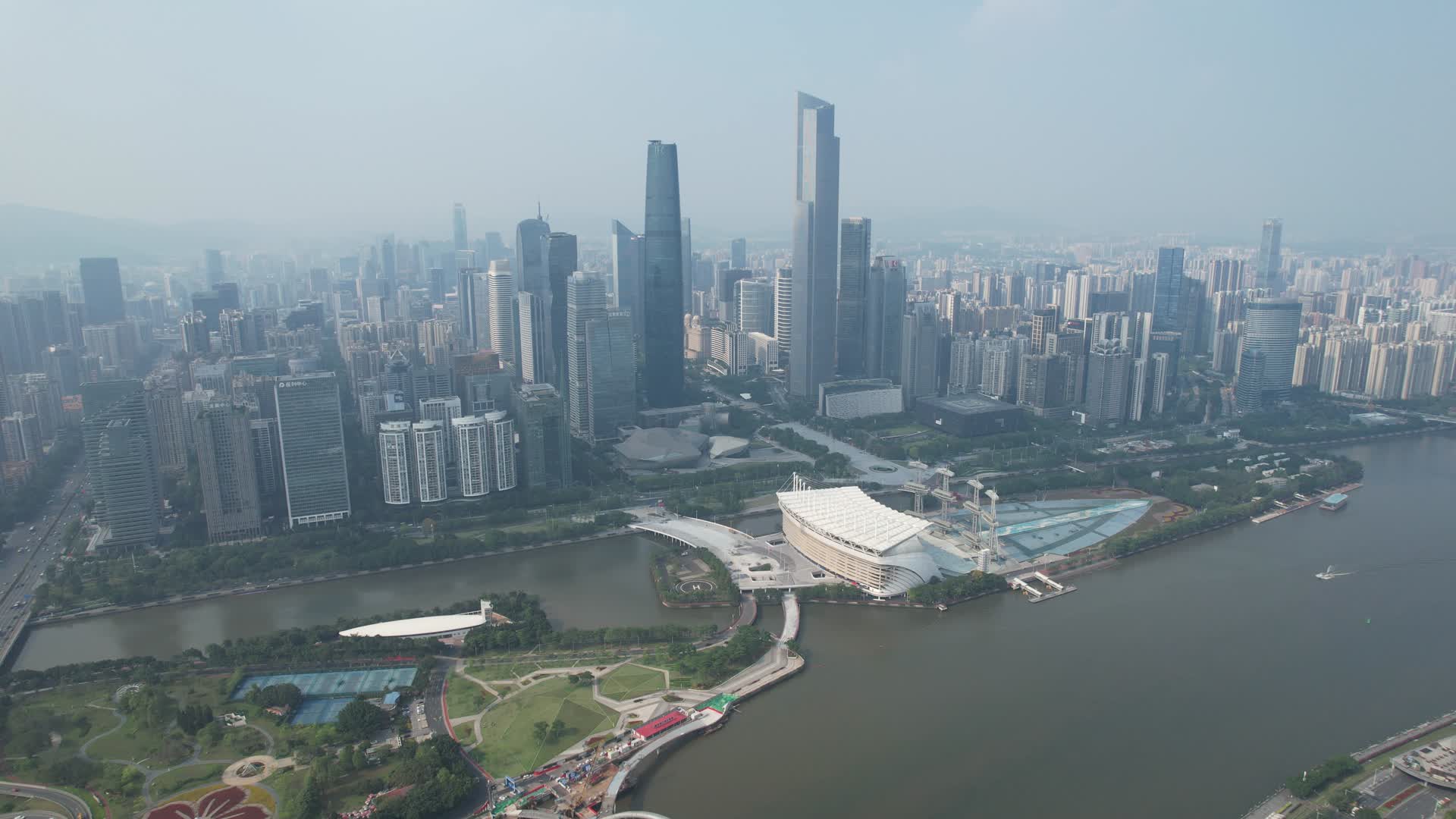 广州珠江新城CBD城市建筑风光航拍视频的预览图