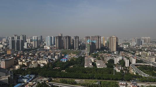 江西南昌城市建设航拍视频视频的预览图