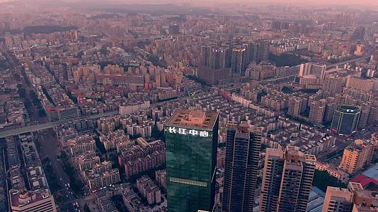 深圳龙华长江中心城市航拍地标实拍视频视频的预览图